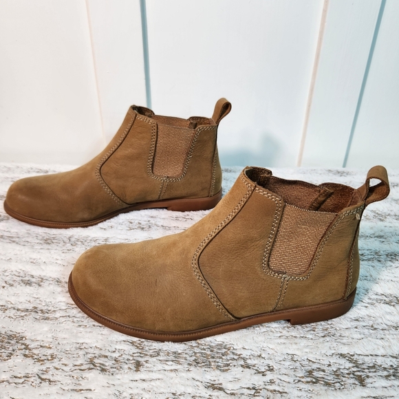 Kodiak Canada "Low Rider Chelsea" Ankle Bootie Tan Suede | Women's Size 6.5 - Picture 7 of 15